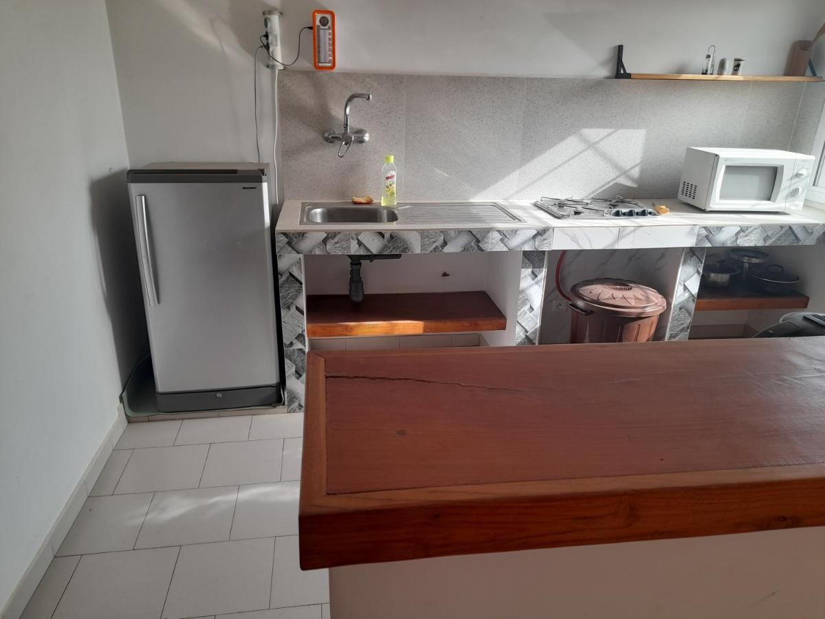 Appartement Familial Spacieux Avec Climatisation Ziguinchor Exterior foto